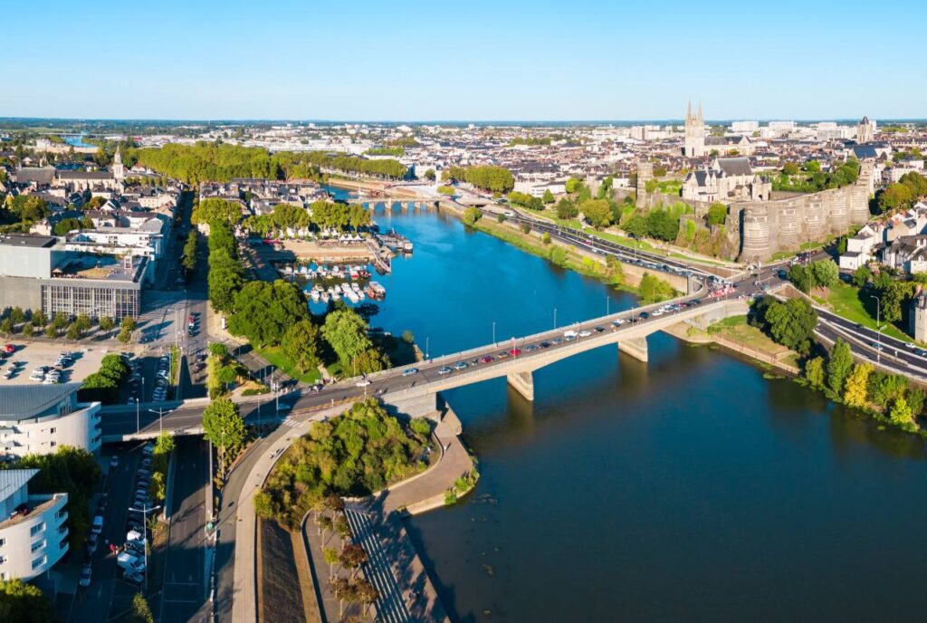 Angers offers more than just history—it’s a place of art, local cuisine, and truly authentic cultural experiences. Perfect for travelers seeking a different side of France, full of details only locals know. 📲 Explore the best of it with Local Secrets. #Angers #TravelBlog #CulturalTravel #LoireValley #LocalSecrets #FranceTips